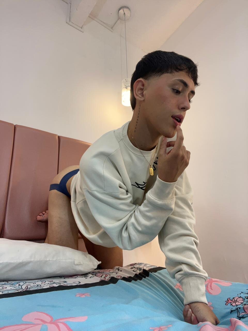 Iamcami_ Public Hình