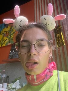 JInaMillsap Hi, I'm Kelly, and I'm glad to see you here <3  4টি ছবি