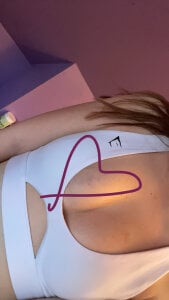 AmberLustXXX Public Pic 4