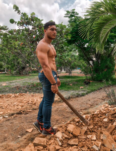 josephreus_ A little of me Pic