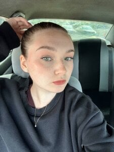 Eliravelvet Public Pic 2