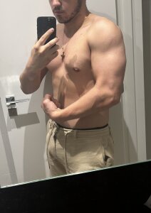 jhonny6969_ Public Pic