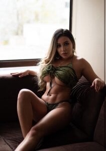 Nia_Crawford 𝐌𝐨𝐝𝐞𝐥 Immagine  4