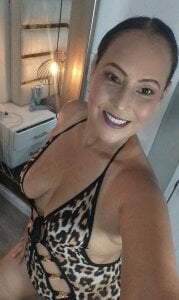 Sara_BigAss- have good day Pic