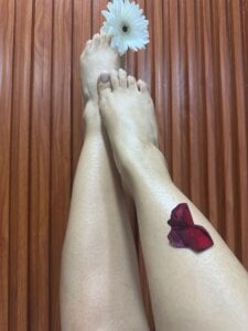 kata_james imagine my feet in your face Pic 6