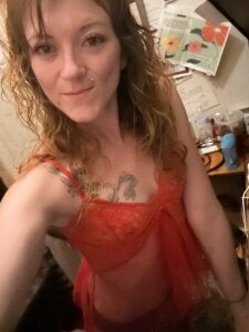 MistyToucher I like my men like I prefer my pizza, HOT AND READY. 😘🔥🍕🤦‍♂️ Pic 5