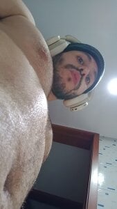 My chest is super pumped after training de Mercury_muscle  5 photos