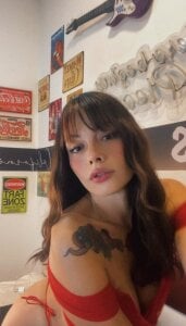 Red__Intense__ relax Pic 3