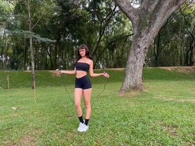 Sporty vibes, naughty energy    🌿 od candyclair1  4 snímek