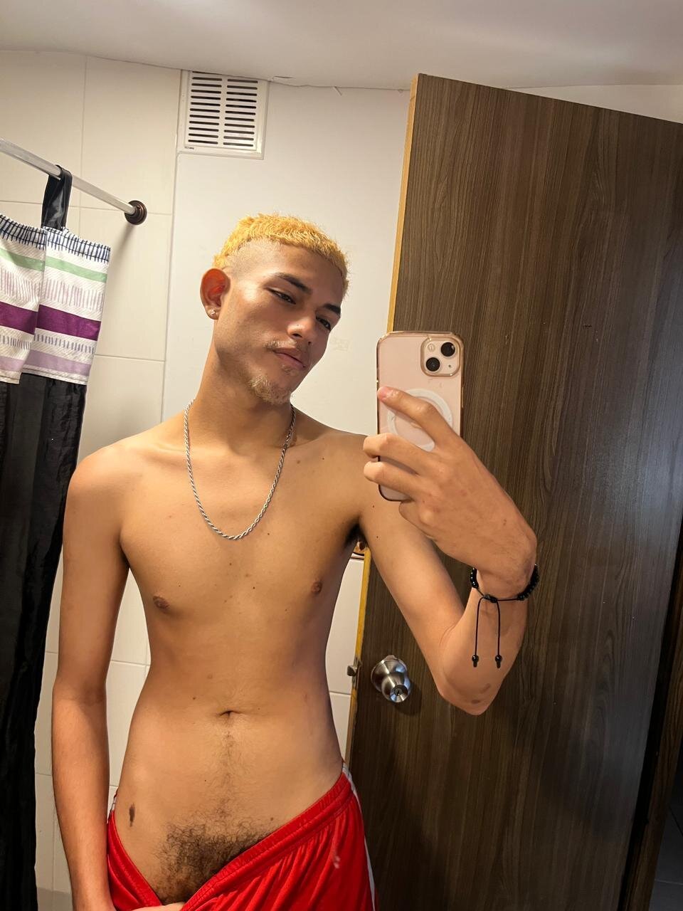 Трендове зображення  9943 Adonis_WB