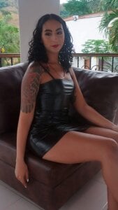 agatha_collins_ Fine and elegant woman Pic 6