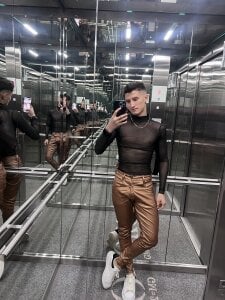 😮‍💨 de jacob_mills  4 Imagens