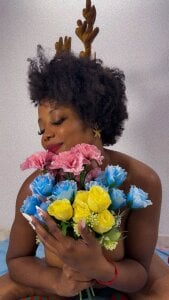 Hanaahquinn BETWEEN FLOWERS AND SMILES 🌸 Pic 3