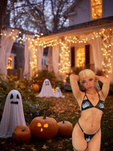 SexyNaf Sweet or naughty? 🥵🎃 Immagine 