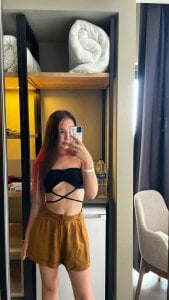 LisaSmiths Public Pic 6