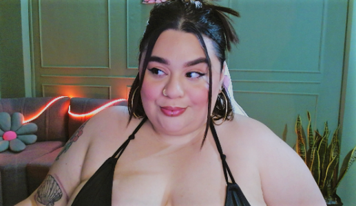 tiffany_laurens LOOK AT ME Pic 3