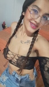 latina de MadissonClay  Imagens