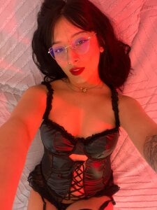 Scarlett_Millerw Red is my color! ❤️ Pic 5