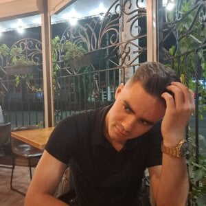 Ashton_Key Public Pic