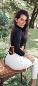 Mia_King_ all yours Pic