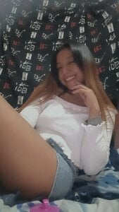 Katy__Burning Public Immagine  8