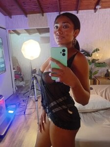 Amaraa_Bliis Public Pic 2