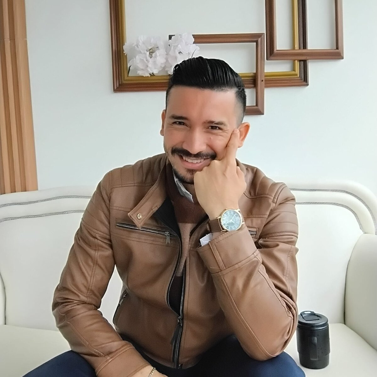 Reiko_85_ immagine di tendenza 5928