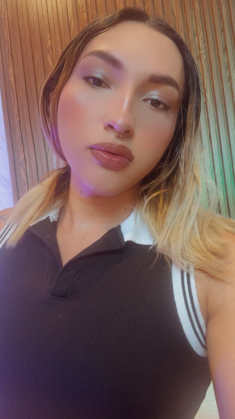 TomLondon_ 님의 트렌드 중인 사진  1074개