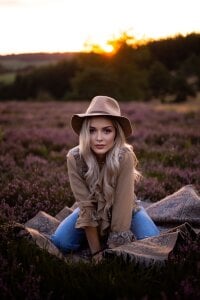 Belle_Kim_ Public Pic 9