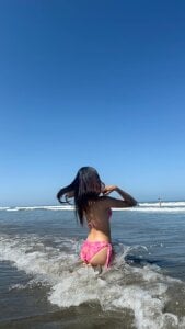 tiny__dolly beach day 👙😍💦 รูป  3