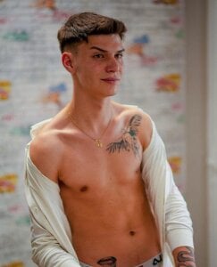 YoungD2003 Just me Foto 2