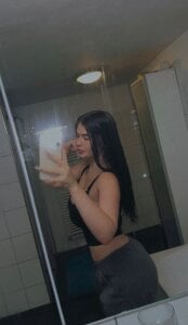 Evie-Moore A part of me Foto