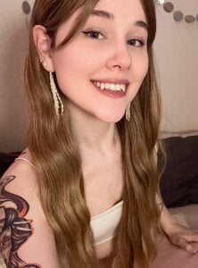 DeliaLoveIt Public Pic 3
