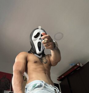 Kenny_romano Horny ghost! Pic 3