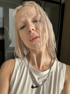 RanyThomson 🖤 Pic 8