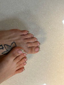 AnastasiaJune Feet & Toe Nails🍬 Pic 2