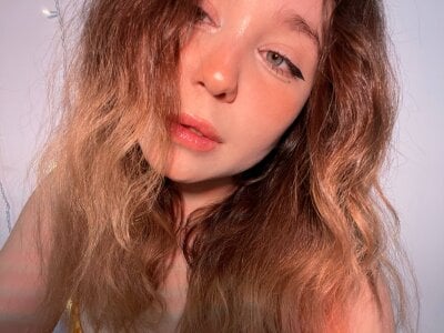 Lina_Glow bye <3 รูป 