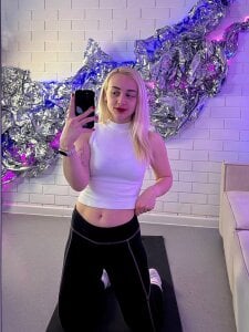 CarolMoor Public Pic 4