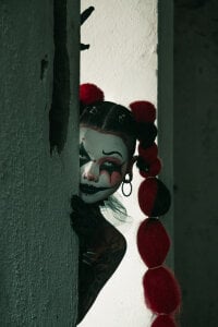 irregular_fetish_HORROR CIRCUS: You won't know whether to laugh or cry when the clown enters your dreams.照片 5