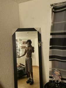 Sexyquerubin It’s almost December! All I want as a gift is for you to use my body and make me feel on fire. 🙂‍↕️ Pic 2