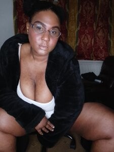 Curvy-Sashia White dress Pic 9