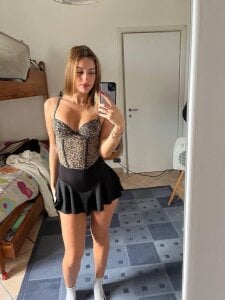 Celine_falcone Public Pic 5