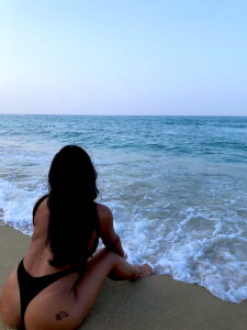 Salome_nevot 🌸I love the beach🌸 Pic 2