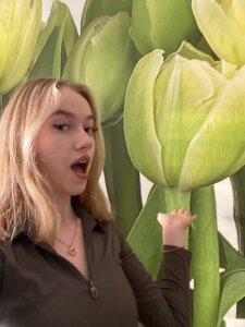 CwenHetherington Public Pic 7