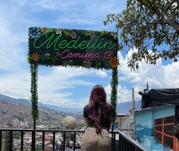 Liore_Vance Public Foto 5