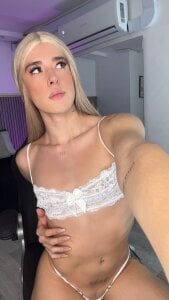 ashvalentine I love the withe on me 🤍🤍 Billede 6