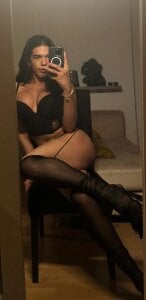 ElizaQueen777 uwu!! Pic 2