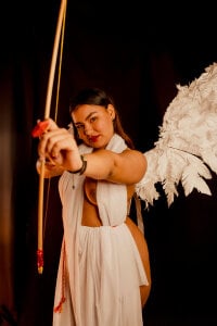 CamilaThaylorStraight to the heart. No warning. Bild 4