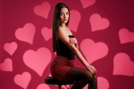 LucyDeLucaのThe Seduction Starts Hereの枚の写真