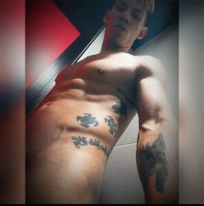 Debora_Leonidas Public Pic 7